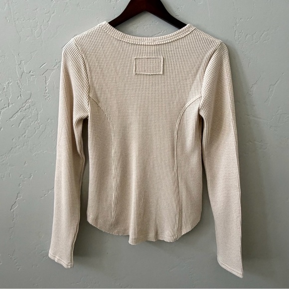 Oatmeal Waffle Knit Button Up Top | Size M | NWT | Panel Detail Long Sleeve - Picture 4 of 10